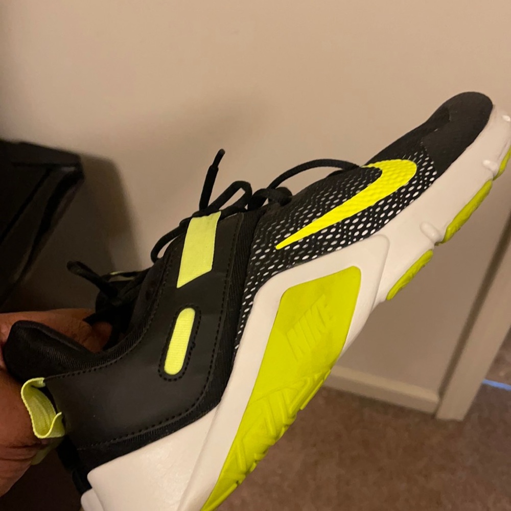 Like new Nike men’s training shoes size 13 men’s